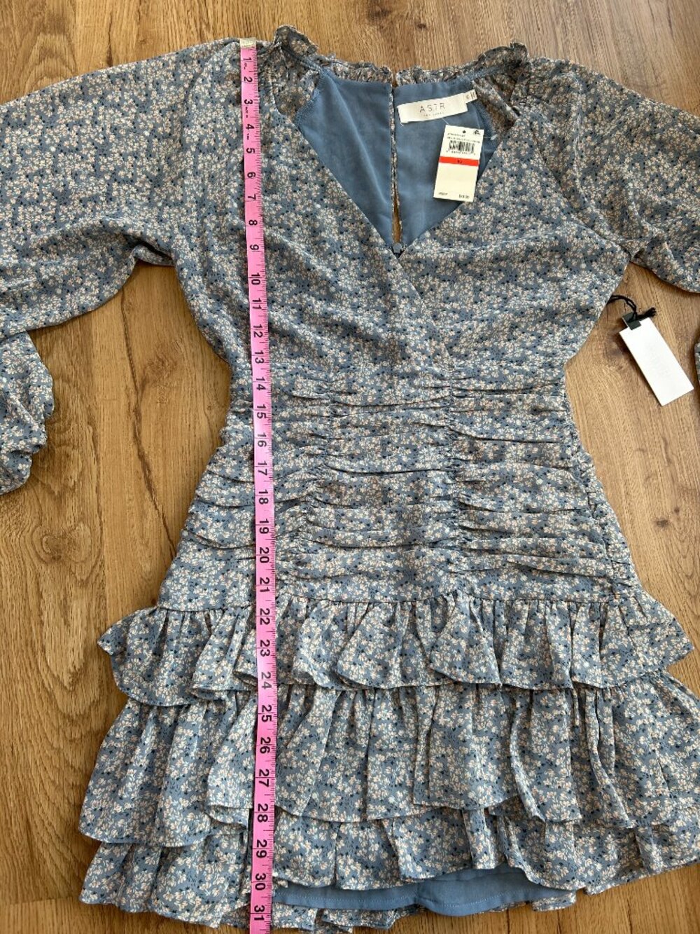 ASTR‎ The Label Blue Floral Ruched Mini Dress NWT Ruffle Tiered XS - Picture 9 of 9